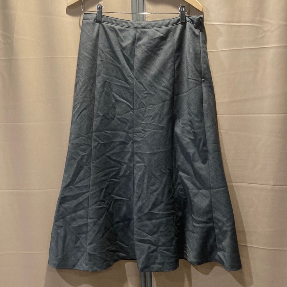 Gray a line skirt